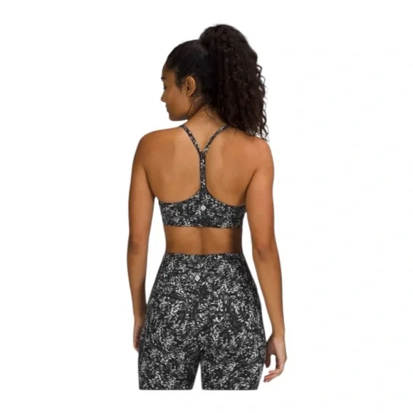 Lululemon Flow Y Bra Nulu Lt Sup A–C Cups, Blossom Overlay Starlight Multi, Sz 4 - Picture 2 of 7